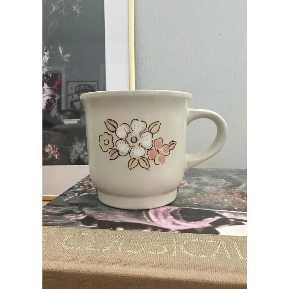 N/A vintage chantilly